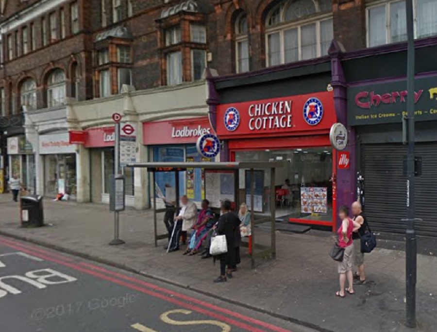 Police Hunt For Knife Wielding Attacker Who Injured Streatham